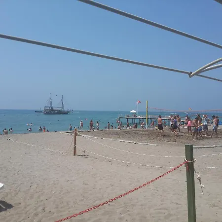Akdeniz House *